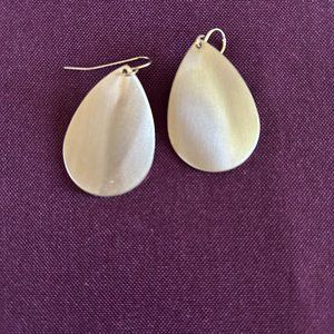 Francesca’s Gold-Tone Teardrop Dangle Earrings {DEAL🌹3 earrings for $15🌷}
